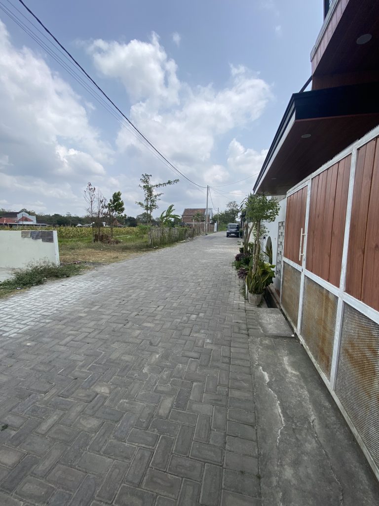 Interior rumah inhouse Tlogo Blitar dengan skema tanpa bunga